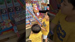 Download lagu Zianzein Main kembang api #shorts #zianzein mp3