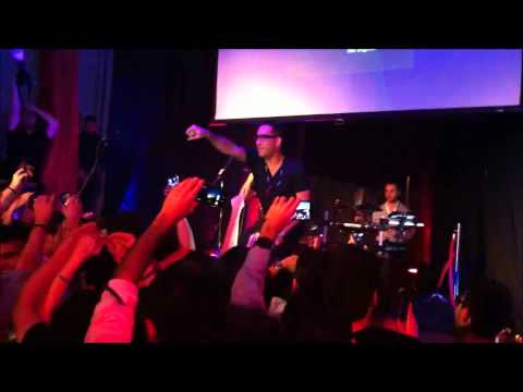 Khashayar ft. Erfan - Hooloo (Toronto Dec 2011)