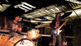 The Hurdy Gurdies: April 2011