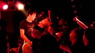 Roger Miret And The Disasters - Ramones - Logo, Hamburg - 03.05.11