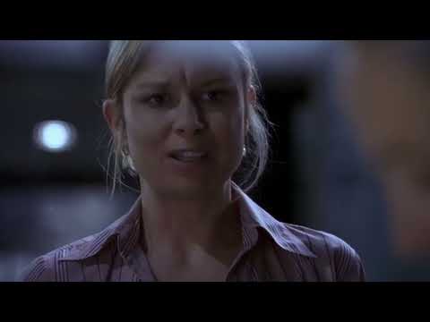 24 (2001–2010) Day 4: 9:00 p.m.-10:00 p.m. Chloe has no social skills