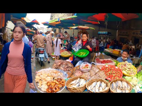 Amazing Cambodian street food @wet market scenes - chicken, fish, pork, vegetables & more