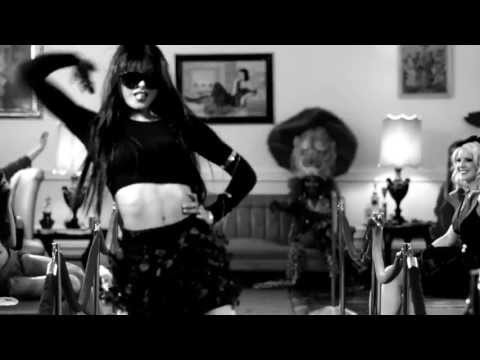 Video thumbnail for Hold On When You Get Love And Let Go When You Give It