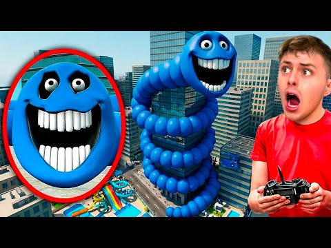 Můj Dron Natočil HUNGRY SNAKE ve Skutečném Životě!