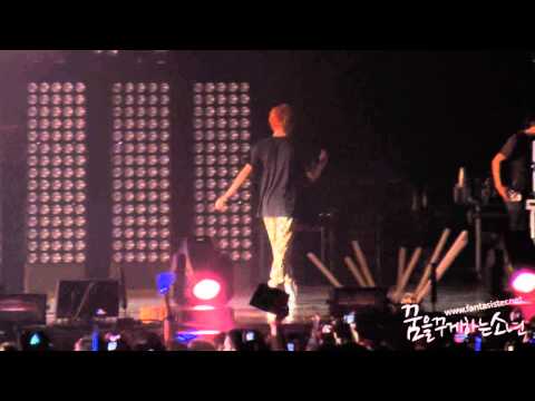 110610 Taemin dance battle fancam  @ SM Town Paris