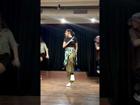 Diya Choudhary  Sau tarah k...