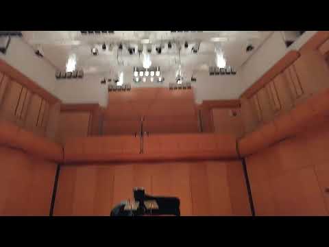 開演前のピアノ調律の様子。#第一生命ホール