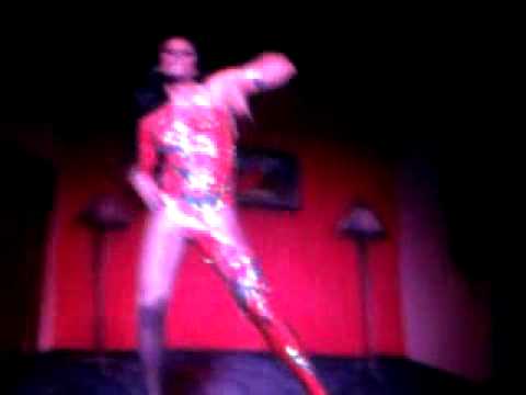 Victoria Viper - Disturbia - [30/07/2011]