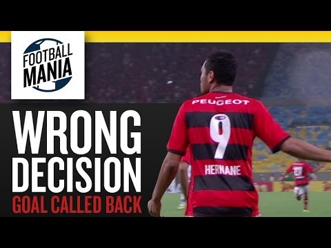WRONG DECISION: Hernane Goal called back Vs Goiás - 2013 Copa do Brasil - Semifinal