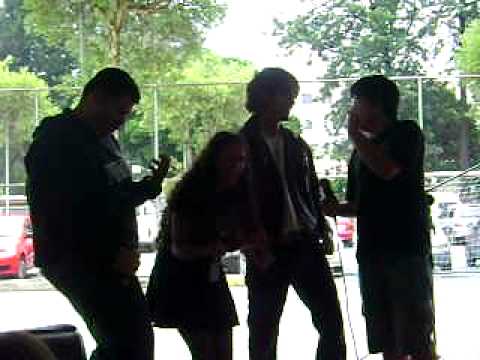 David e Rafael cantando no AnimaOsasco 2010(AnimeTeen)