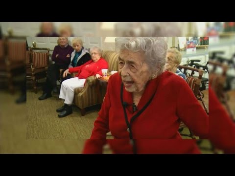 Click to Watch the Hopeless 108-year-old woman rescued by COMPLETE STRANGERS in beautiful, touching act of kindness video