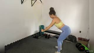 Pullover espalda con goma