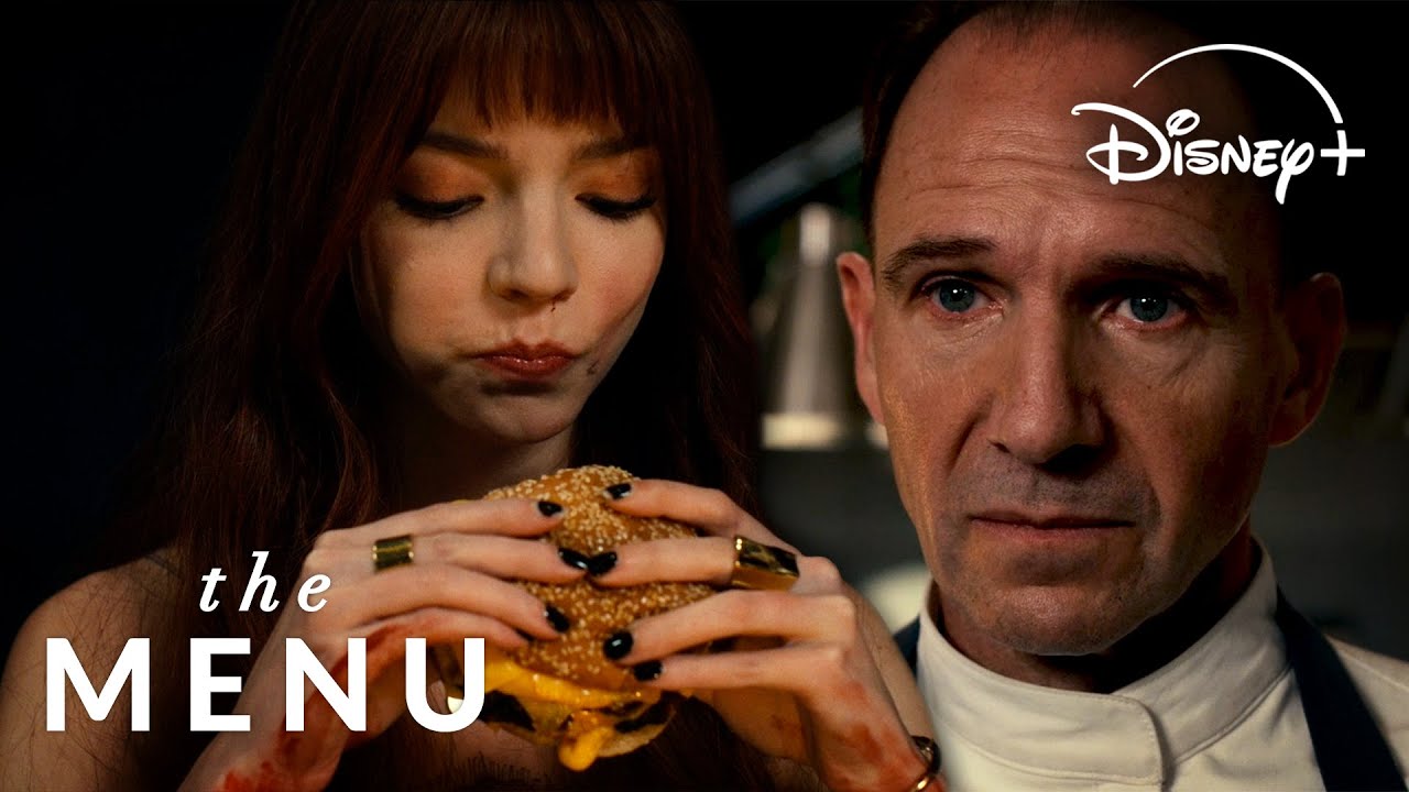 Miniature de la vidéo Ralph Fiennes Makes Anya Taylor-Joy A Cheeseburger du film Le Menu