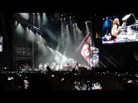 Guns n' Roses On Stage With Foo Fighters at Firenze Rocks