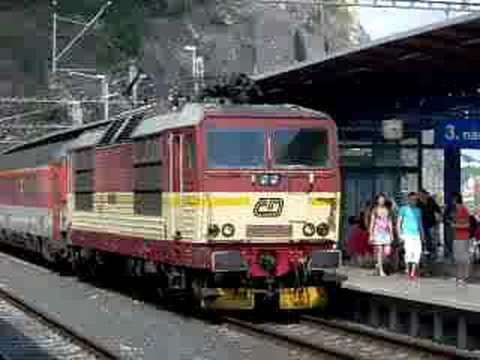 EC 177 BERLIN GESUNDBUNNEN-WIEN CON 371.002-7