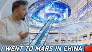 Video : China : The futuristic Wanda Plaza mall, ShenZhen, GuangDong province - don't miss it