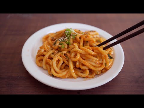 3-minute Super Easy Udon Noodles. Spicy and Yummy!