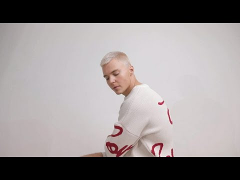 Video thumbnail for Beibe