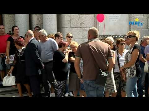 Una grande folla ai funerali di Vania Vannucchi