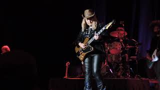 Melissa Etheridge  "Ruins" at Lowell HS