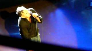 Morrissey - &quot;I Keep Mine Hidden&quot; live in Philadelphia (3/22/09)