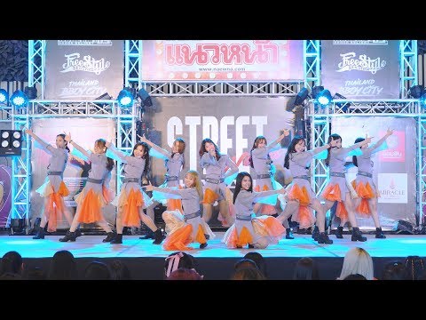 190511 DPG48 cover AKB48 - Beginner + Oogoe Diamond @ Street World Thailand 2019