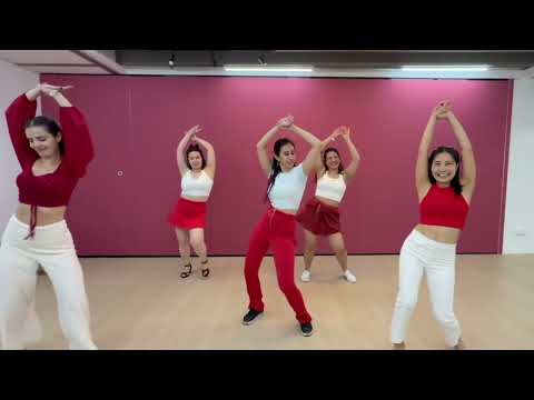 Caliente Dance Studio Singapore - Bachata Lady Styling. Bajo Las Luces de Navidad - DJ Ramon, Mapy B