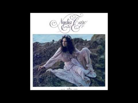 Un Pueblo Es - Nidia Caro