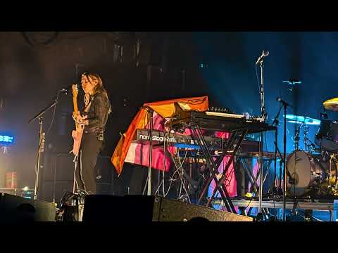 Julien Baker - Everybody Does (live Brooklyn Steel - 10/8/2024)