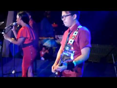 Teddoh Mulak (feat. Sohya trio)
