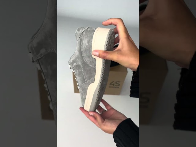 Чоботи жіночі шкіряні байка хутро 592641 Чорний Кеди жіночі замшеві 592711 Сірі