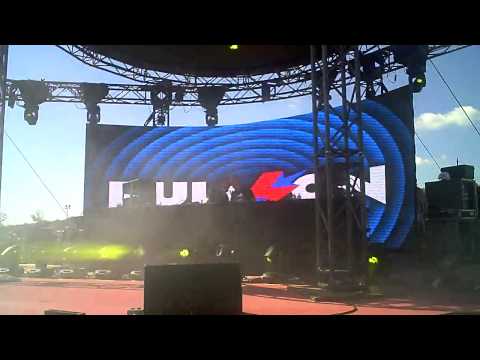 Andain - Beautiful Things (Ferry B2B Solarstone Mix) @ TomorrowWorld 2013
