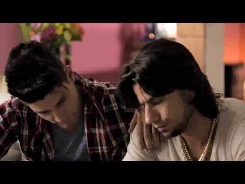 Munhoz e Mariano   Sumiu o Camaro Amarelo Video Oficial