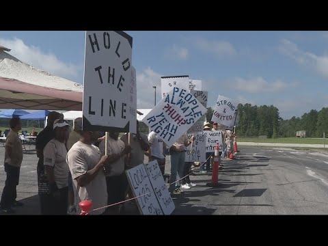 SRS security employees want to go back to the negotiations table