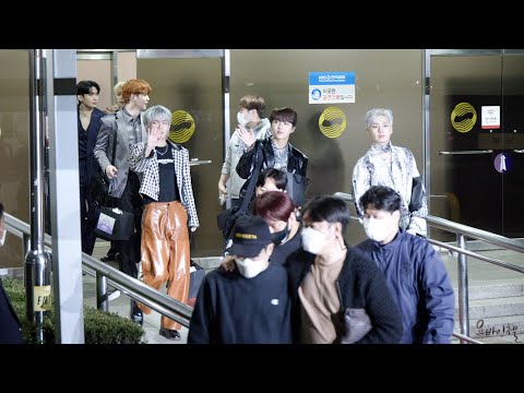 [4K] 업텐션(UP10TION) | 뮤직뱅크 퇴근길 | 221028 직캠(fancam)