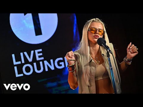 Skye Newman - Family Matters in the Live Lounge