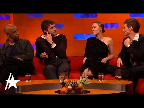 シアーシャ・ローナン、護身術のジョークへの反響で男性スターを絶句させる (Saoirse Ronan Leaves Male Stars SPEECHLESS With Viral Response To Self-Defense Joke)