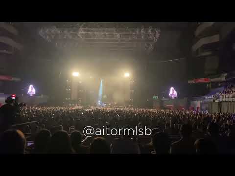 Malú hablando tras estar 3 años sin girar - Mil Batallas Tour Madrid 2022