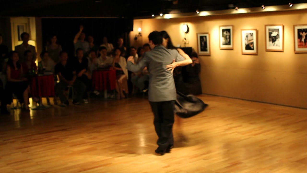 Pablo Giorgini y Noelia Coletti at Tanguísimo, Taipei. Grand Milonga in May, 2012.