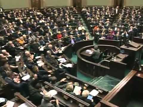 [329/435] Ewa Kopacz: Przechodzimy do rozpatrzenia poprawki 222. Komisja wnosi o odrzucenie tej p...