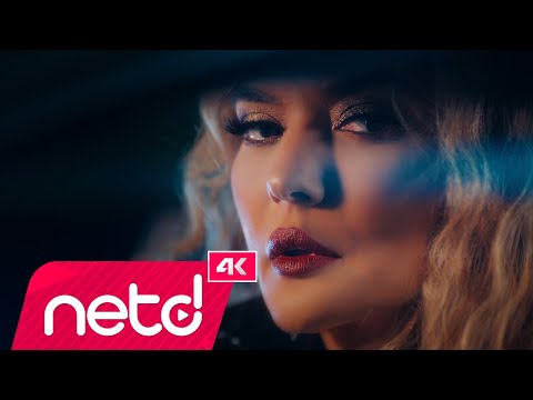 Demet Akalın - Gidecek Bir Gün