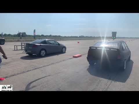 Thumbnail for Opel Kadett 3.2 V6 vs Opel Tigra 3.0 MV6 drag race 1/4 mile 🚦🚗 - 4K by Opel Tigra