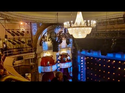 Shaftesbury Theatre 2025 | A Look Inside London’s Iconic Venue 🎭🎶🇬🇧 