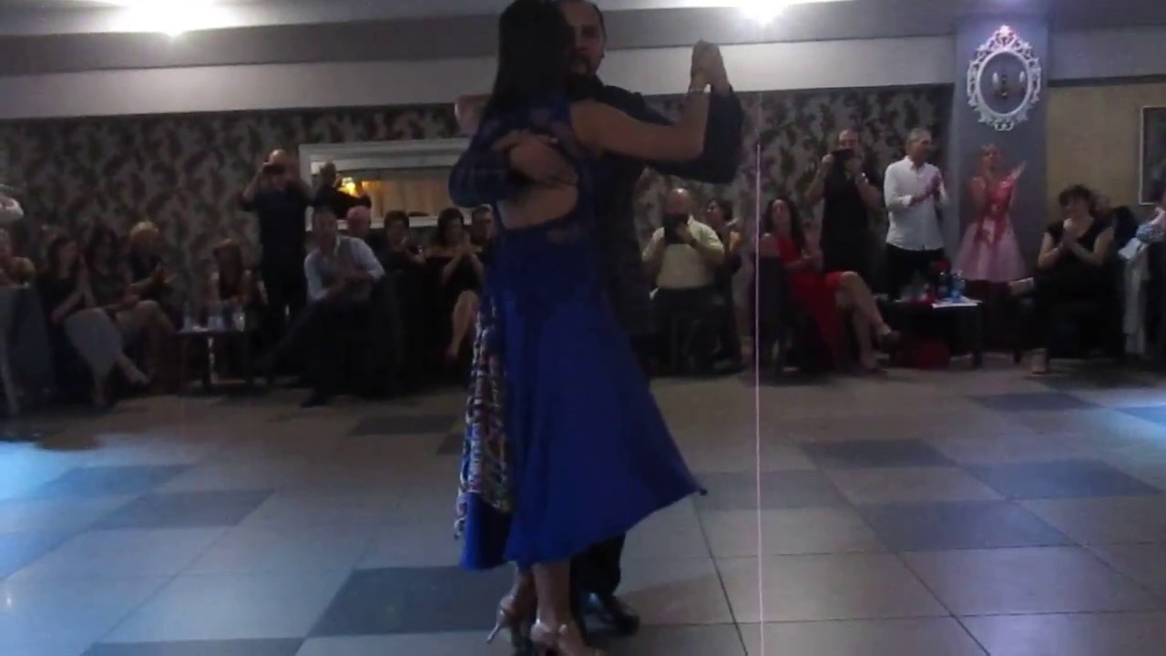 Nora Witanowsky y Juan Carlos Martinez..  Tango.Al Cleo Cafe'