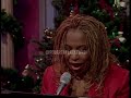 Roberta Flack sings "The Christmas Song (Chestnuts Roasting On An Open Fire)" Live! On Rosie 