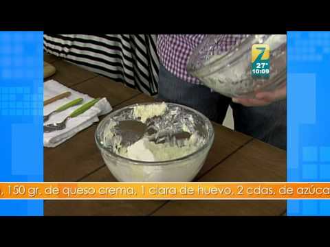 COCINA: Queso fresco con salsa de fresa y piña