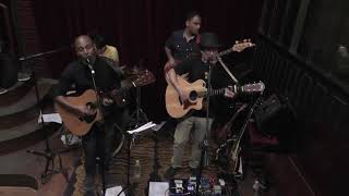 Play It By Ear - Living For The Band (Live@Pianoman)