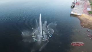 Фонтанный комплекс с механизмами поворота форсунок на реке Кама. г.Нижнекамск 