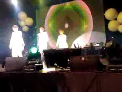 121124 F.CUZ -江南style  In Taiwan