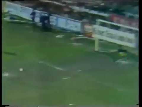 Bebeto (Flamengo) - 13/04/1986 - Goytacaz 1x1 Flamengo - 1 gol